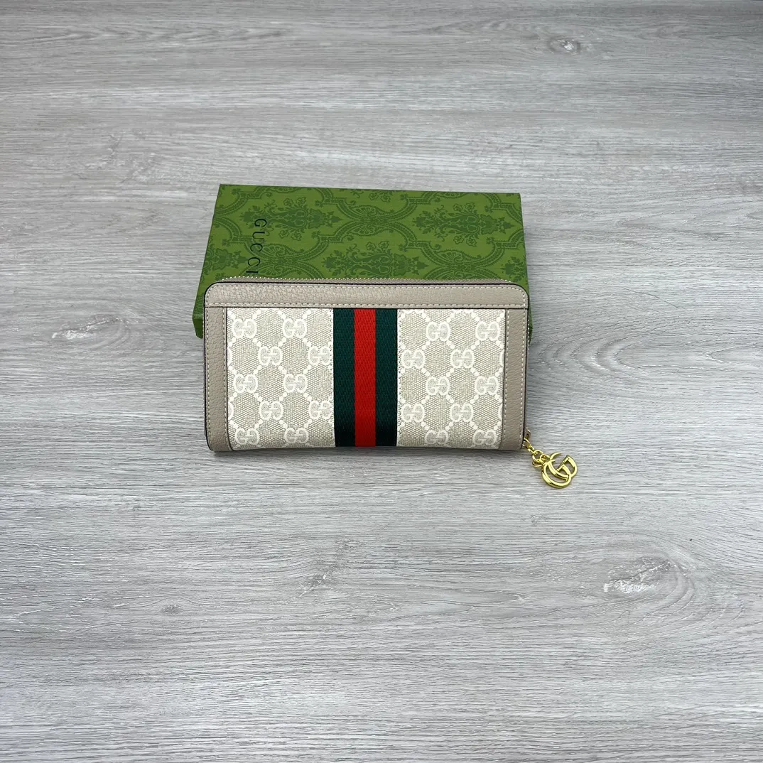Alternative view of Gucci Wallets & Purse-686