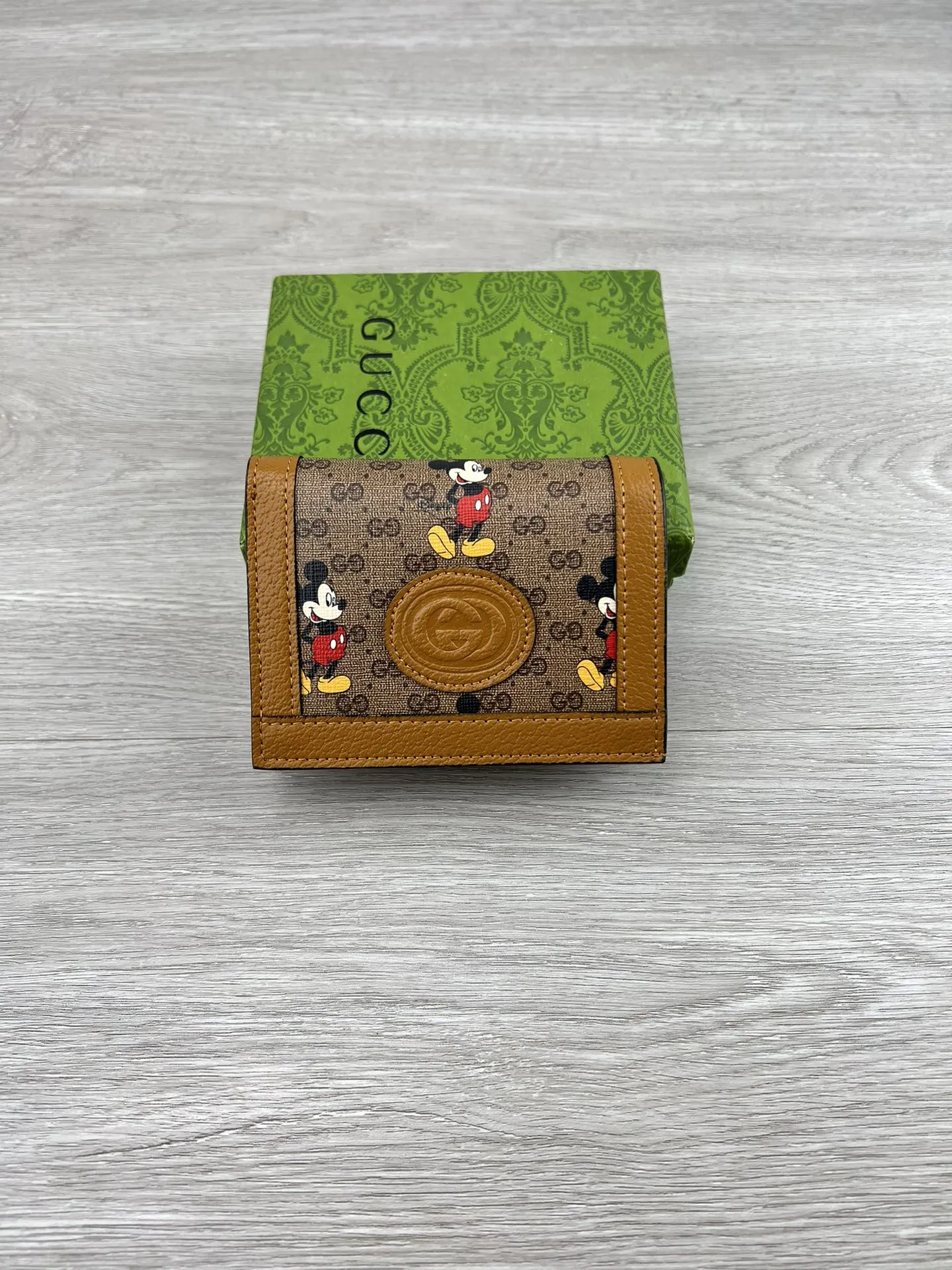 Gucci Wallets & Purse-700