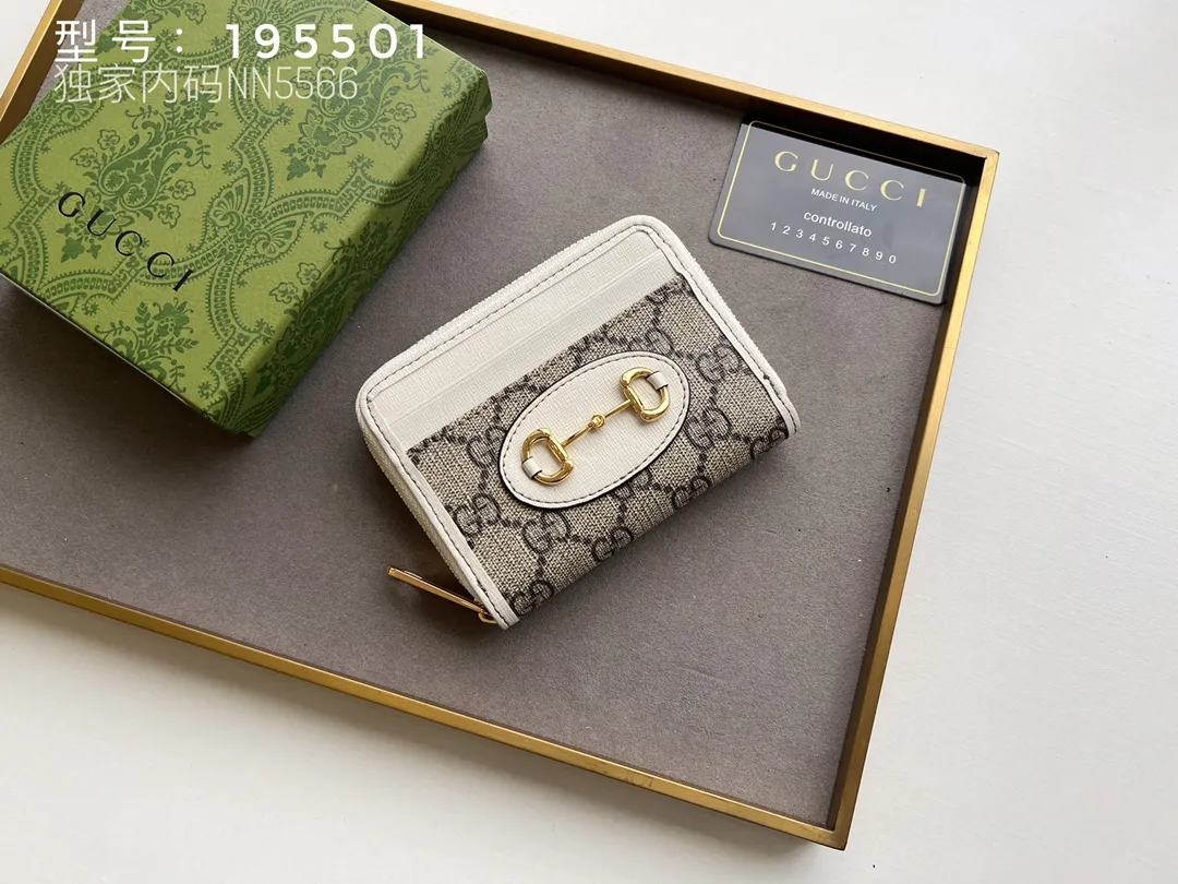Alternative view of Gucci Wallets & Purse-708
