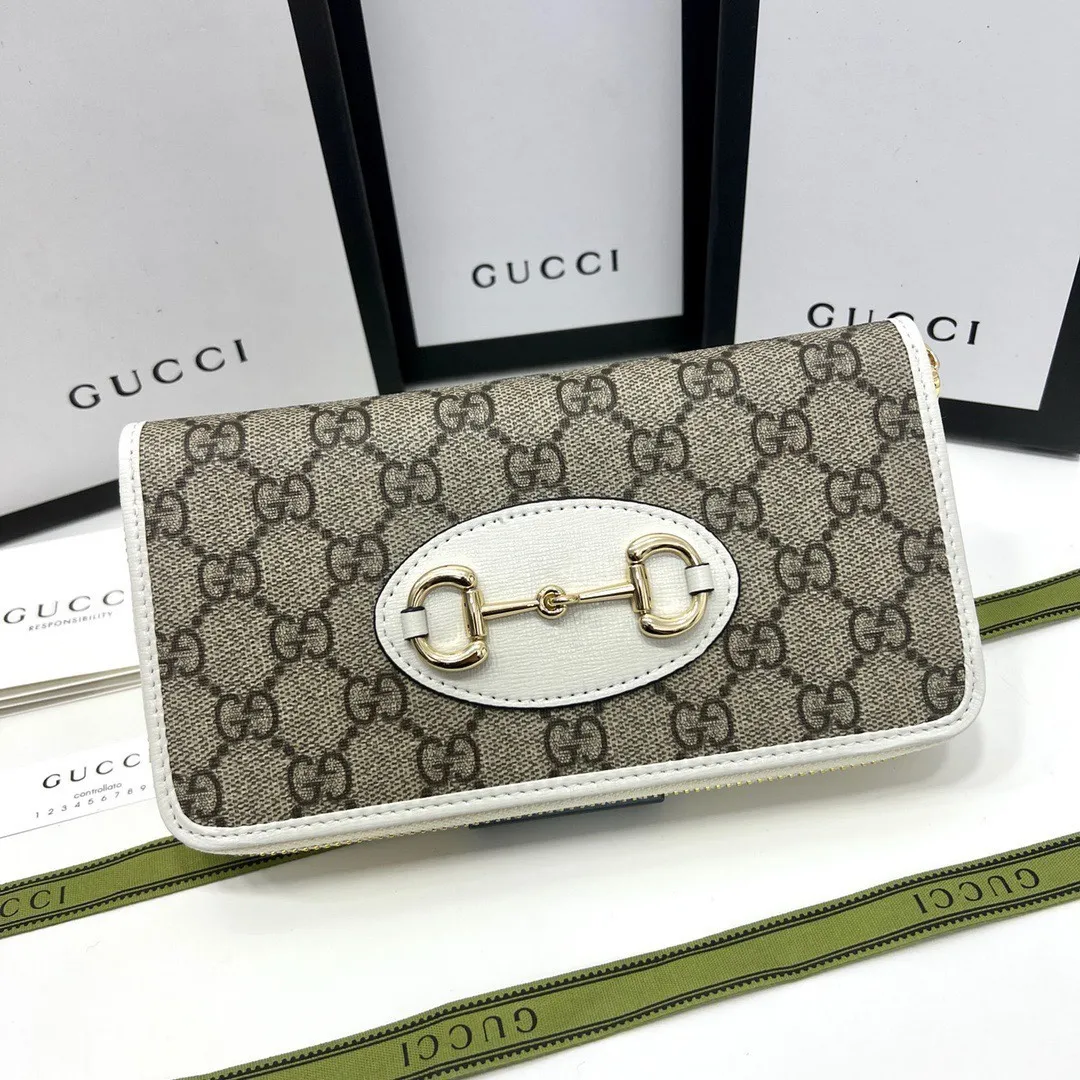 Gucci Wallets & Purse-717