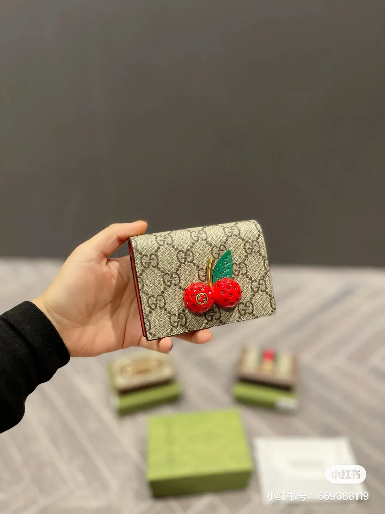 Gucci Wallets & Purse-730