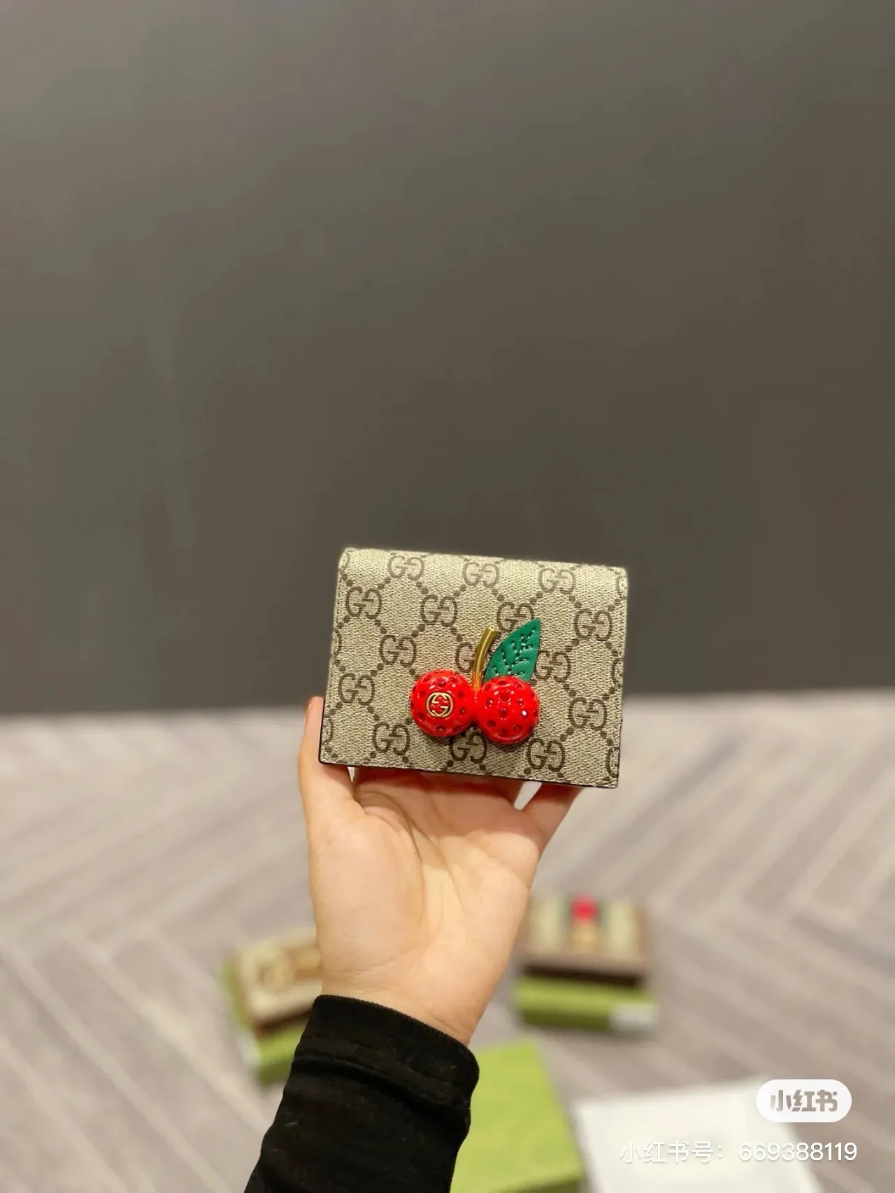 Alternative view of Gucci Wallets & Purse-730