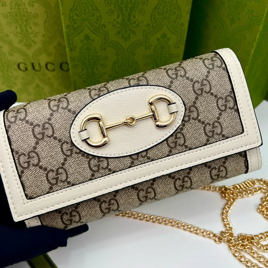 Gucci Wallets & Purse-740