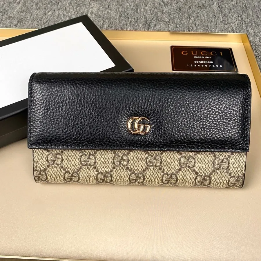 Gucci Wallets & Purse-742