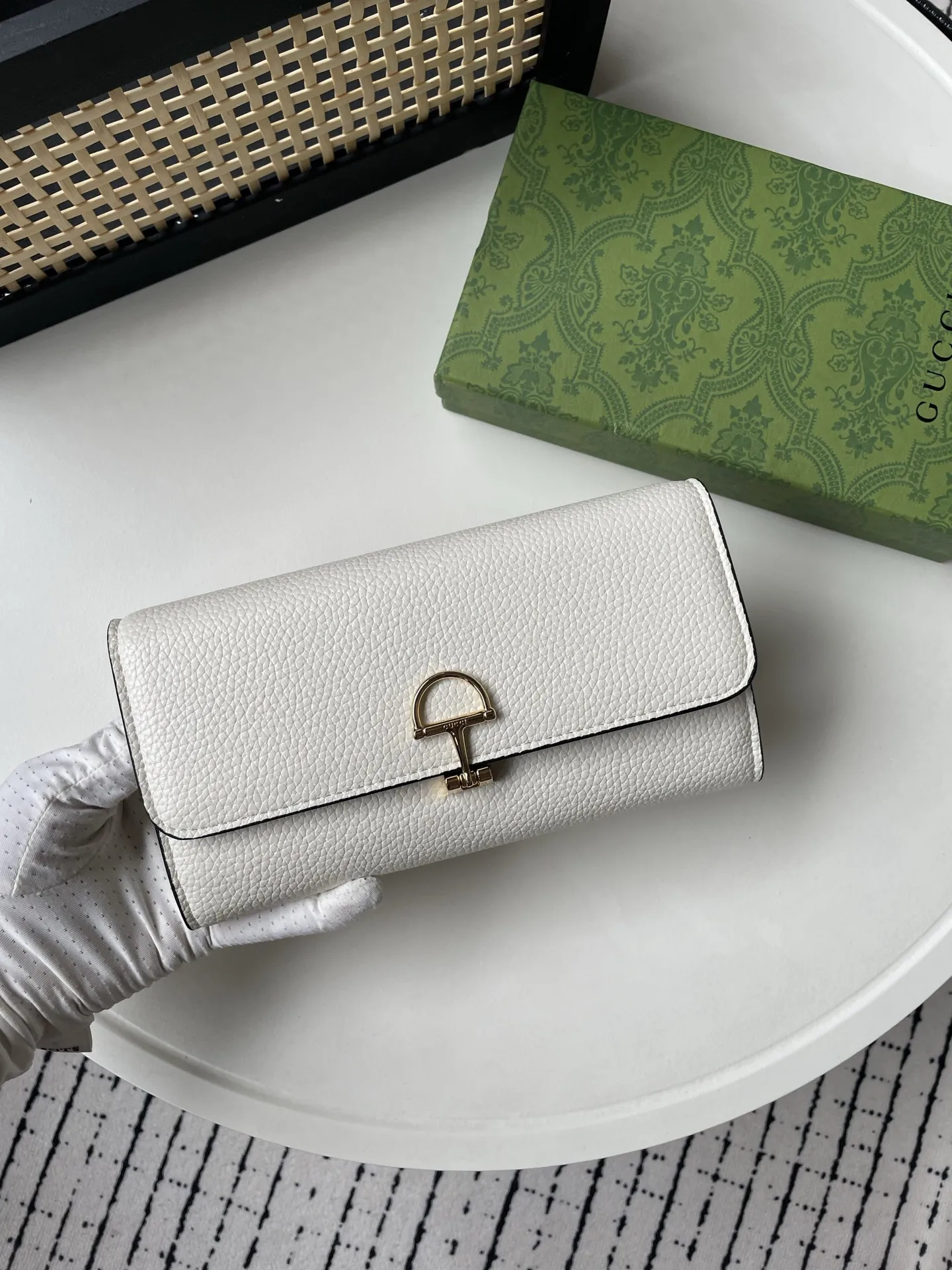 Alternative view of Gucci Wallets & Purse-755