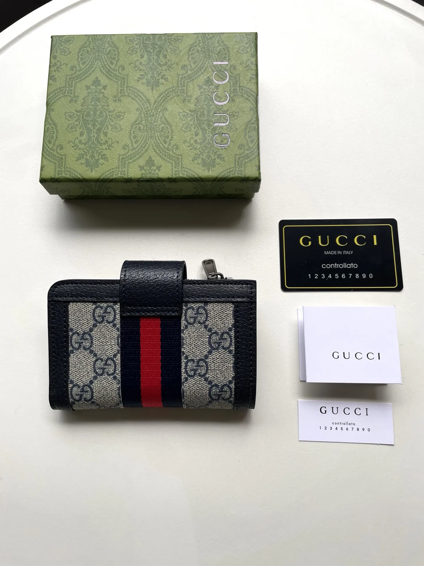 Alternative view of Gucci Wallets & Purse-758