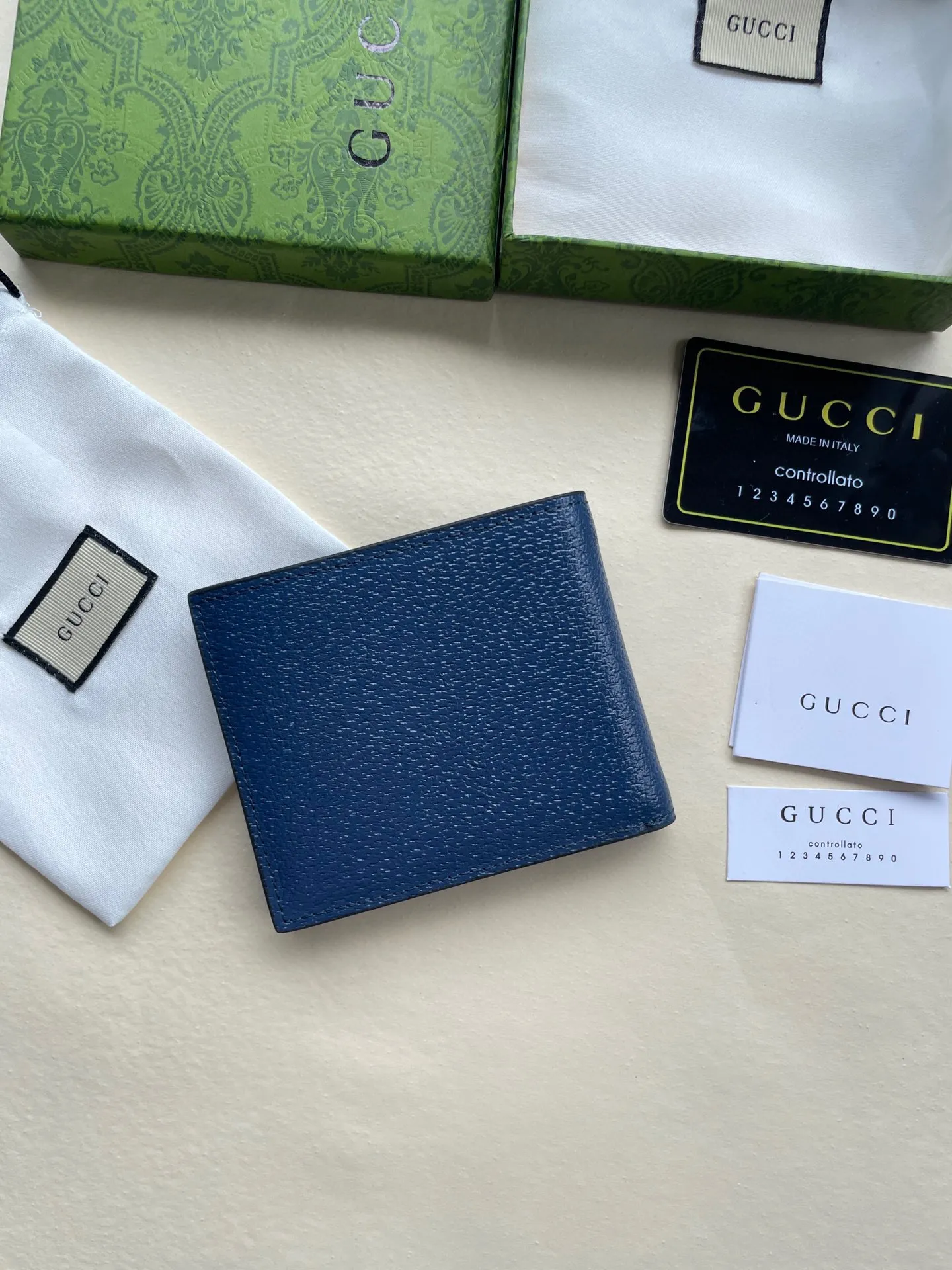 Alternative view of Gucci Wallets & Purse-773