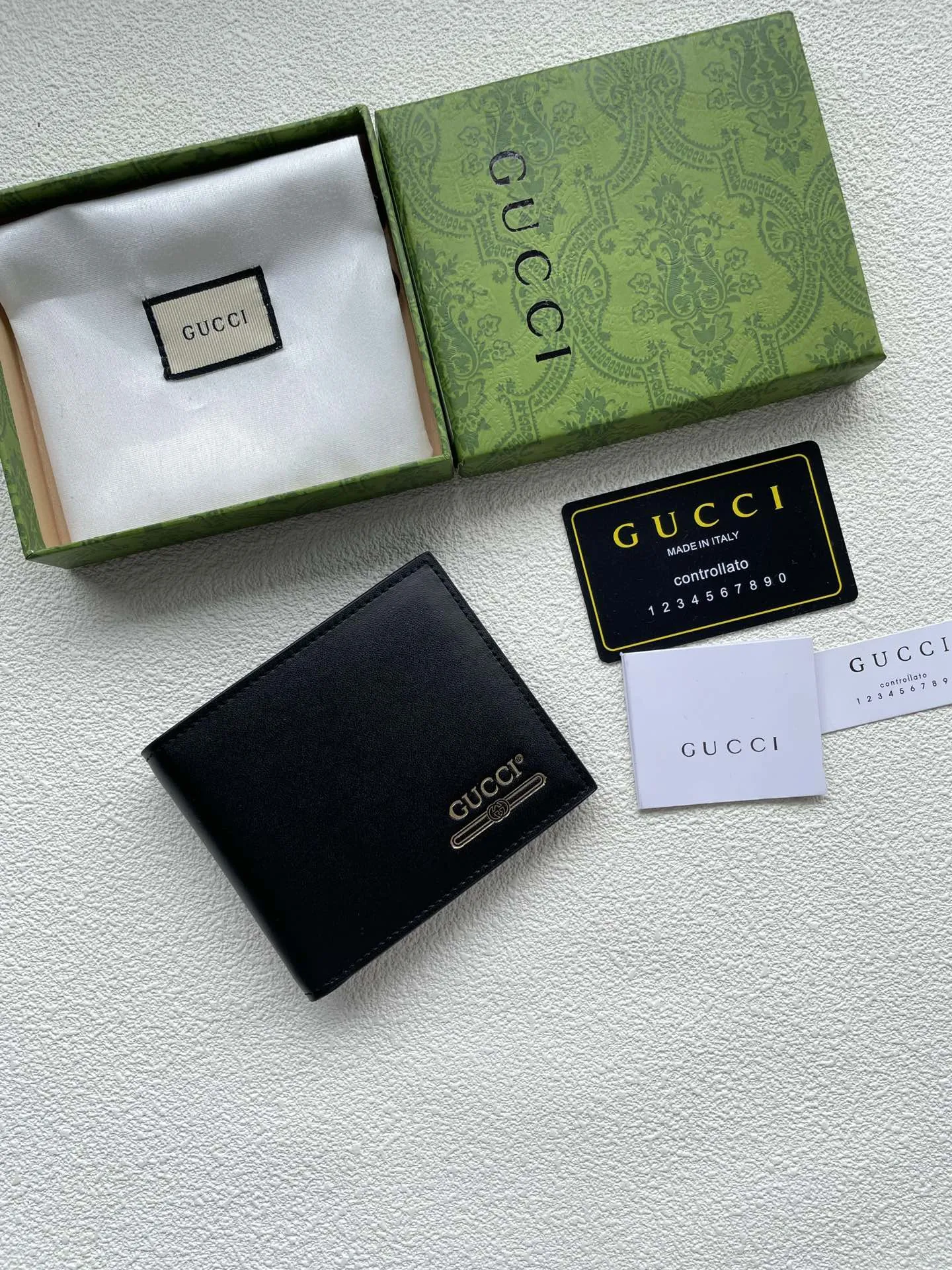 Gucci Wallets & Purse-774