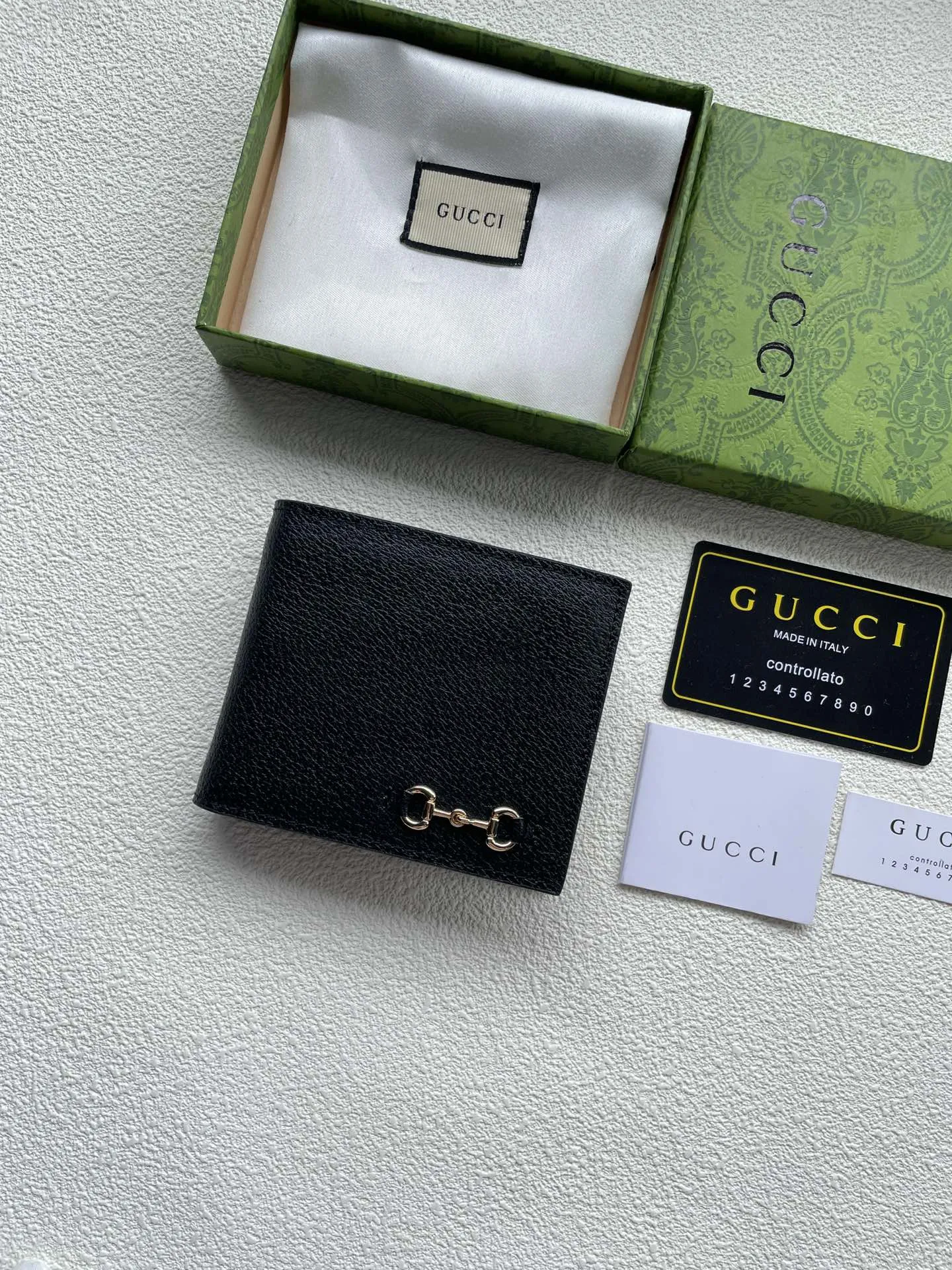Gucci Wallets & Purse-775