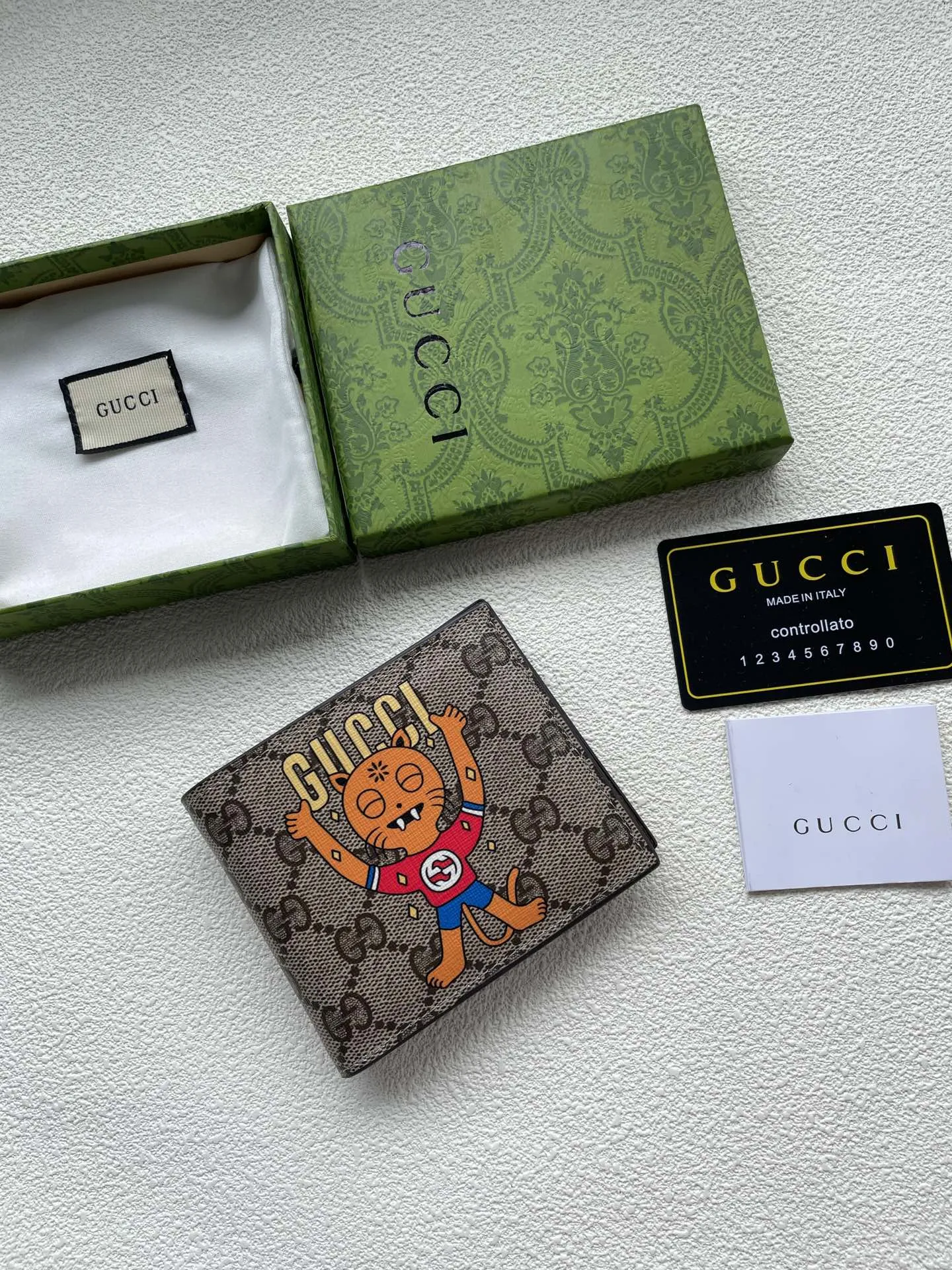 Gucci Wallets & Purse-783
