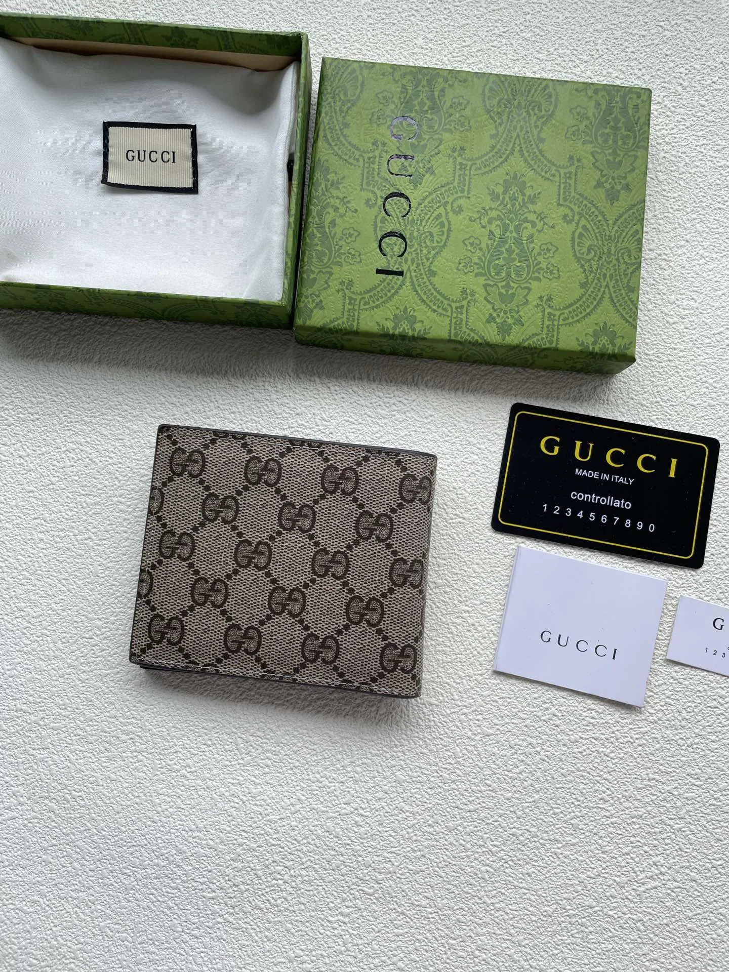 Alternative view of Gucci Wallets & Purse-783