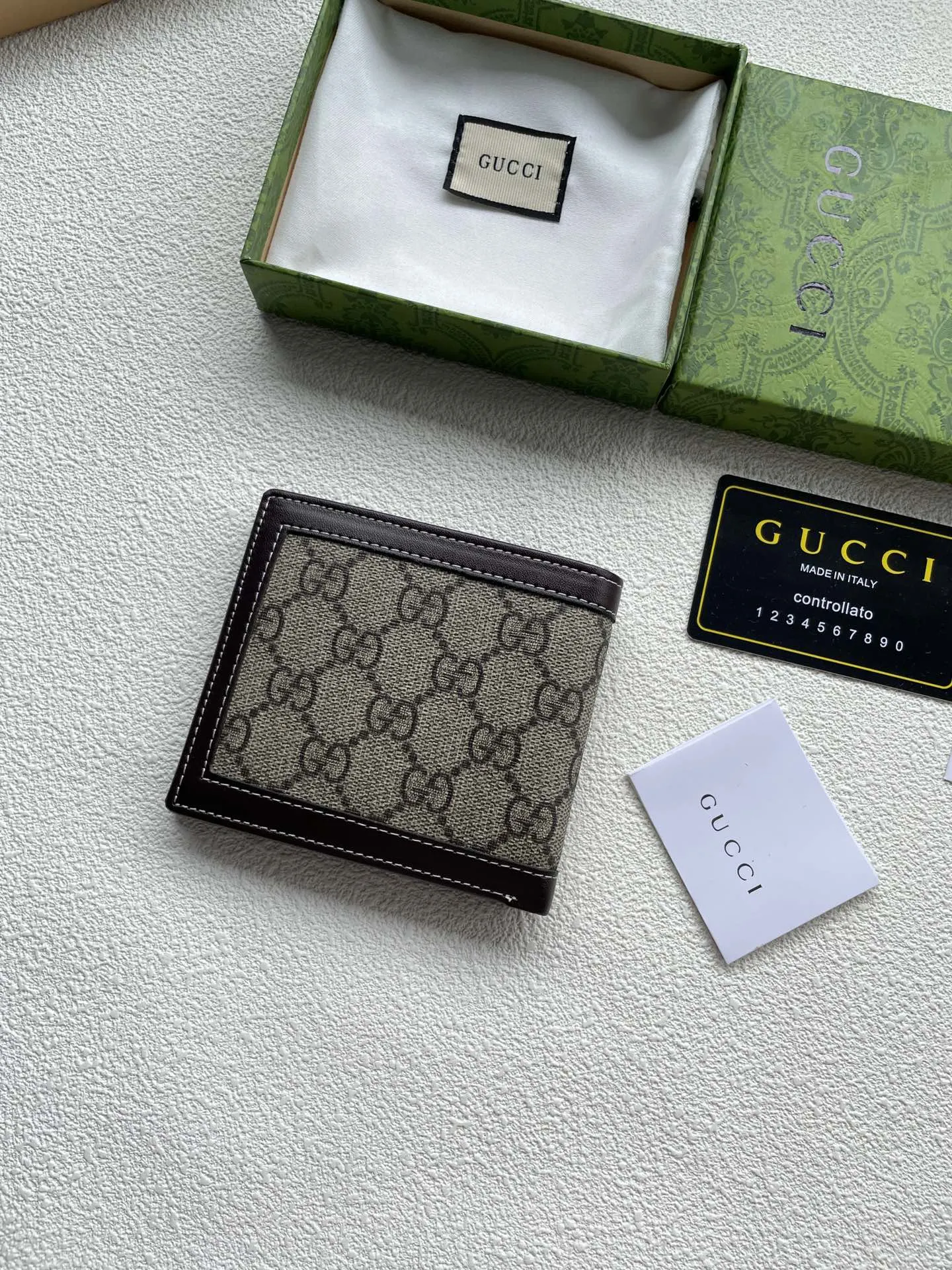 Alternative view of Gucci Wallets & Purse-784