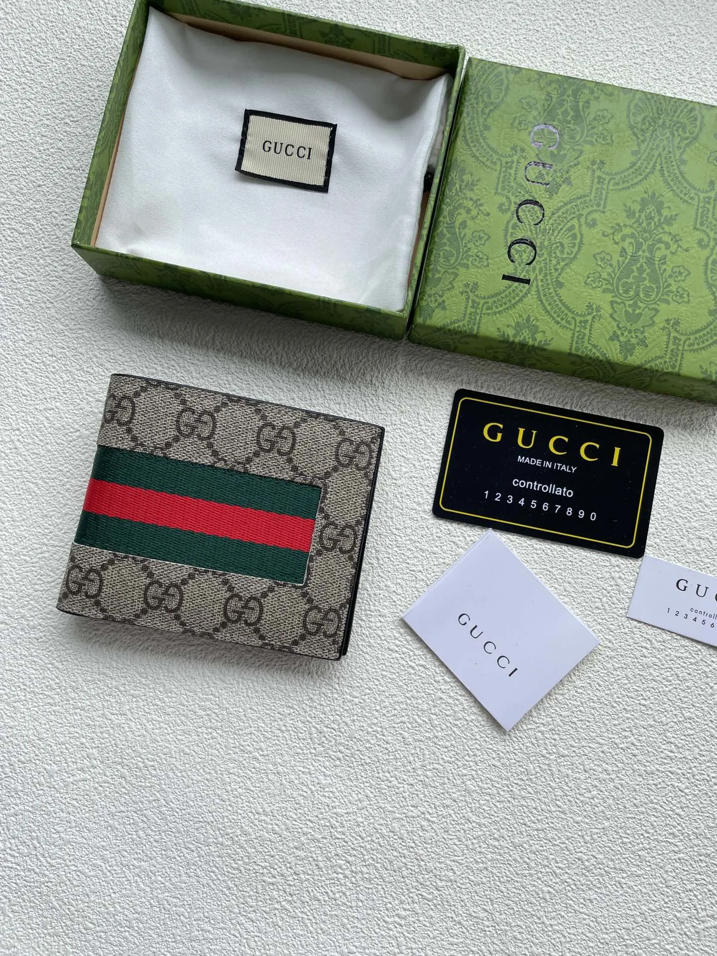 Gucci Wallets & Purse-785
