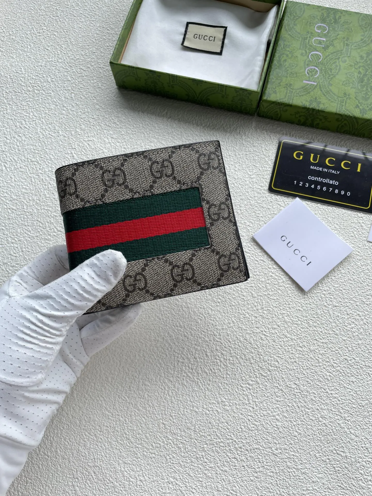 Alternative view of Gucci Wallets & Purse-785