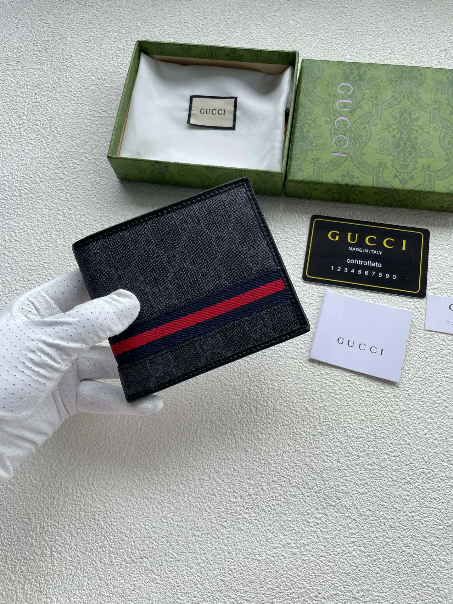 Alternative view of Gucci Wallets & Purse-788