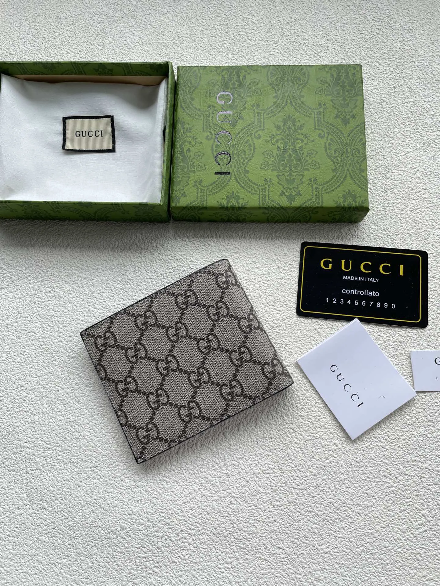 Alternative view of Gucci Wallets & Purse-796