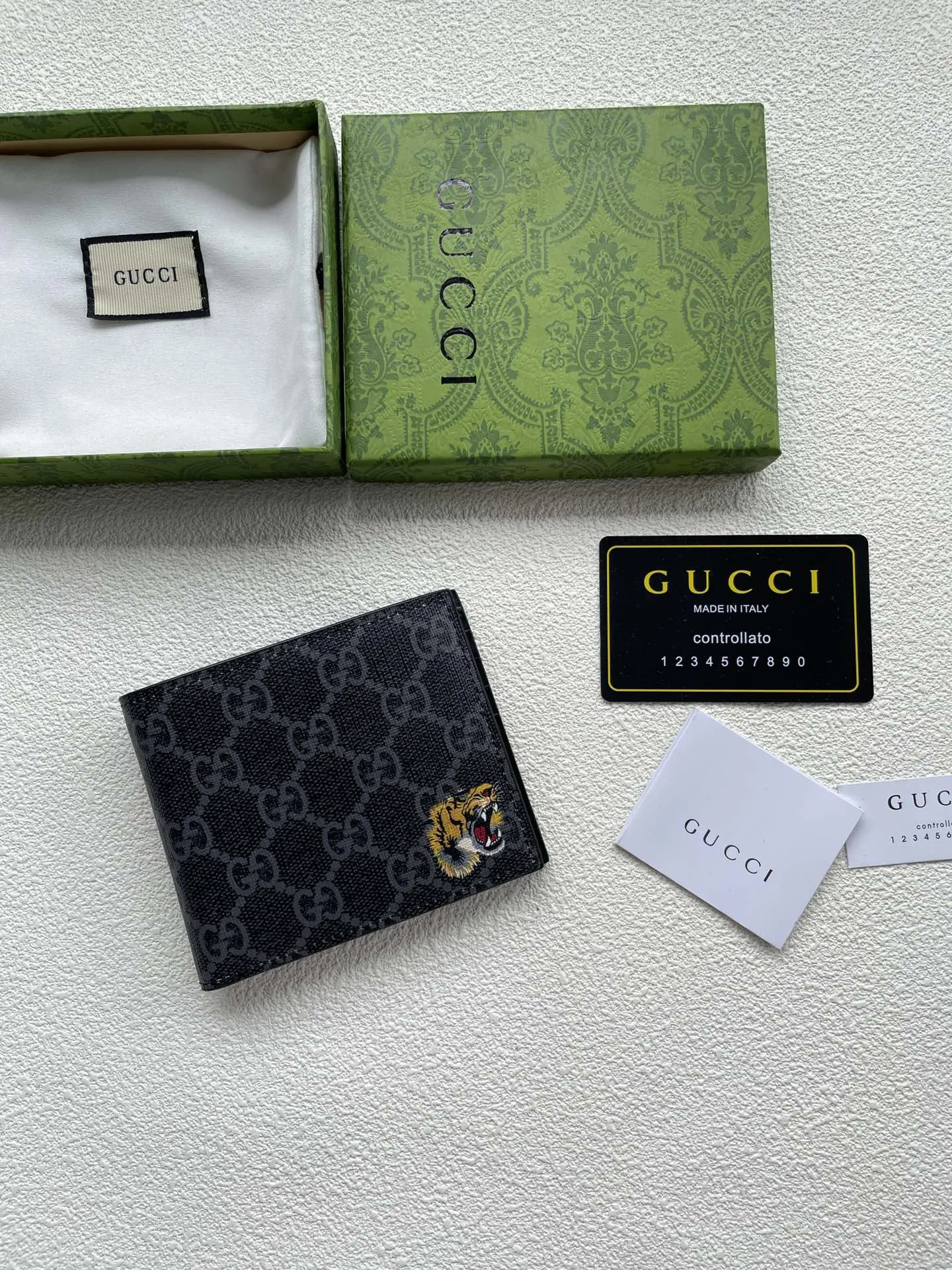 Gucci Wallets & Purse-797