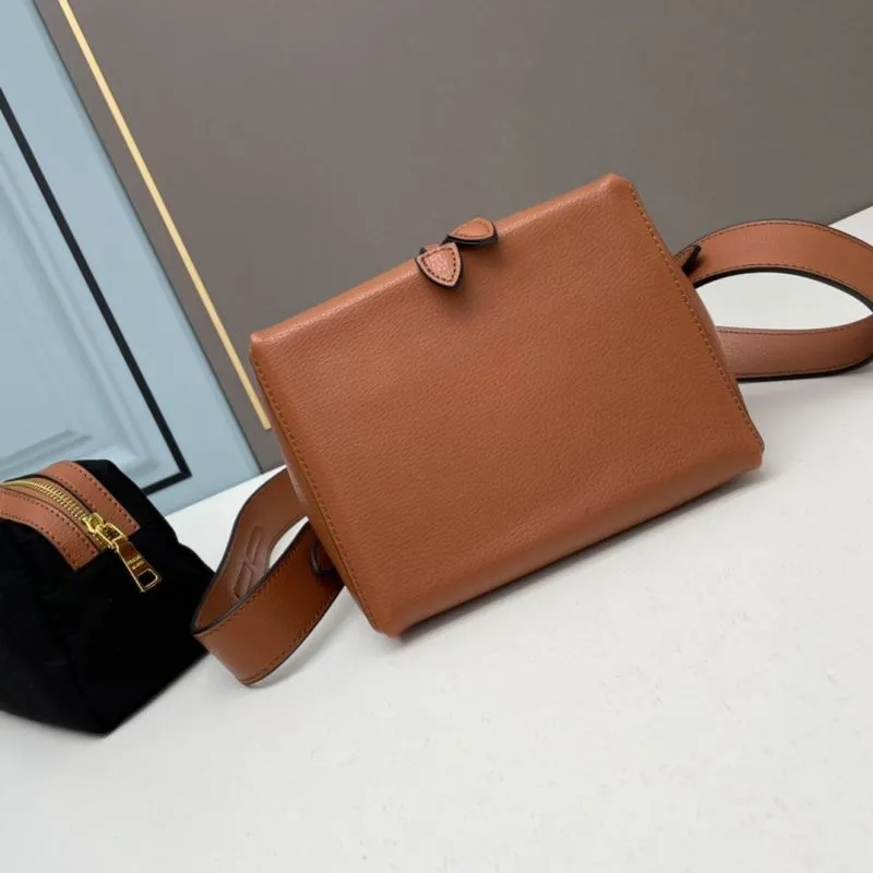 Prada Bucket Bags-35 - Image 5