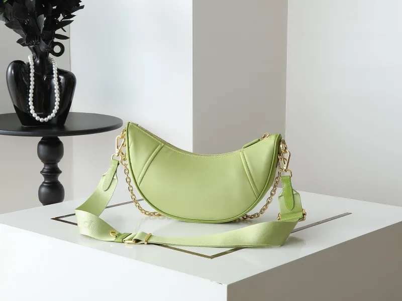 Alternative view of Prada Satchel Bags-227