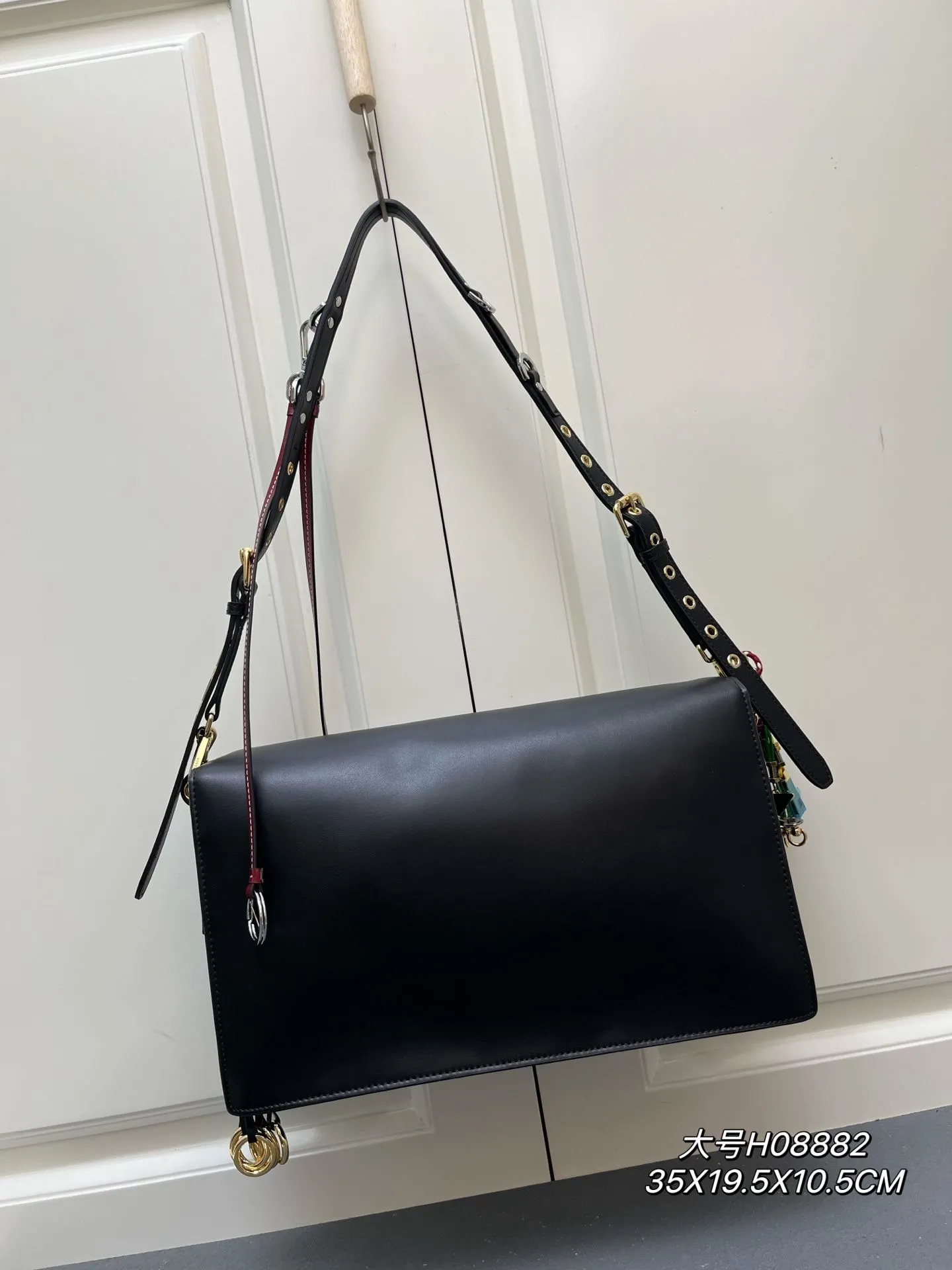 Alternative view of Prada Satchel Bags-735