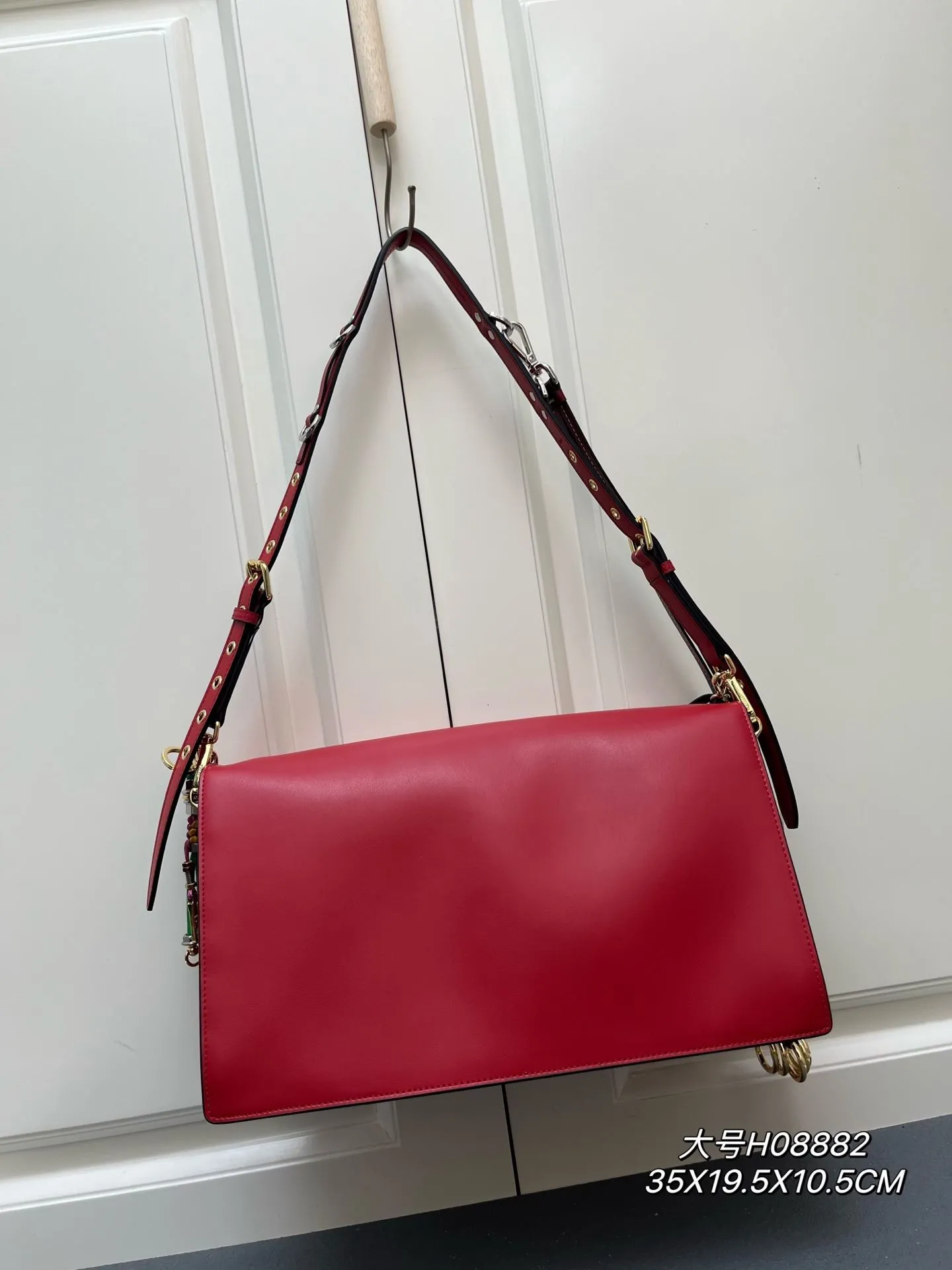Alternative view of Prada Satchel Bags-739
