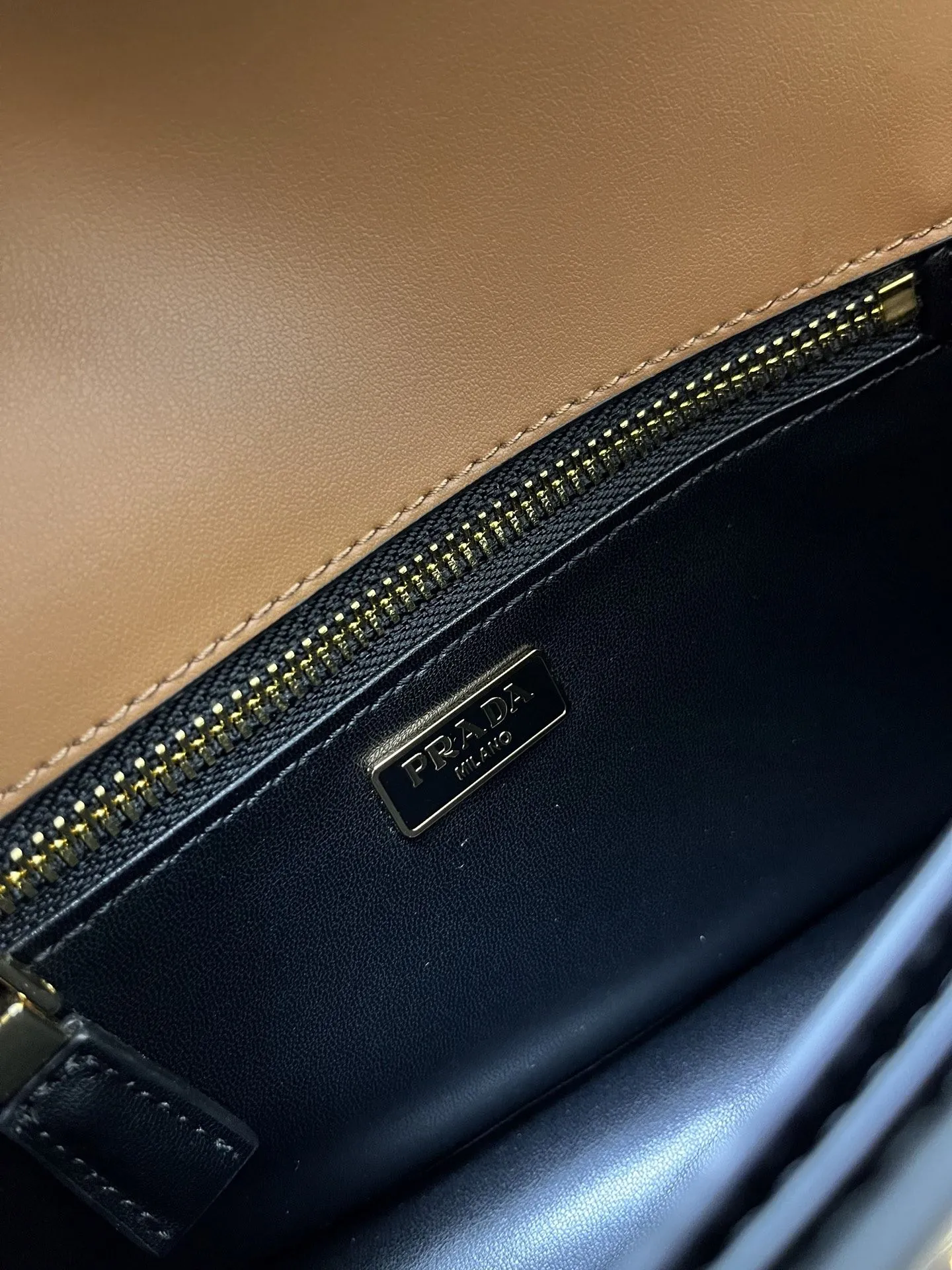 Alternative view of Prada Satchel Bags-743