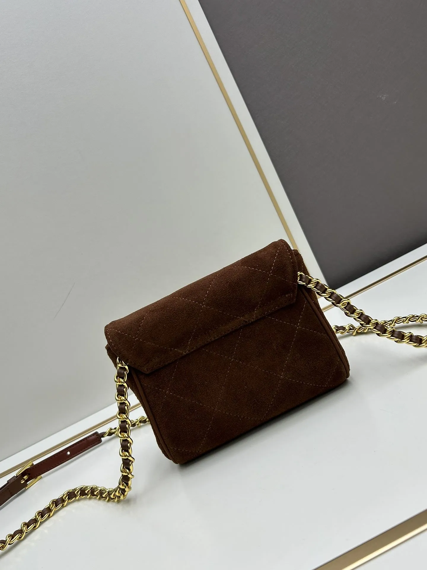 Alternative view of Prada Satchel Bags-781