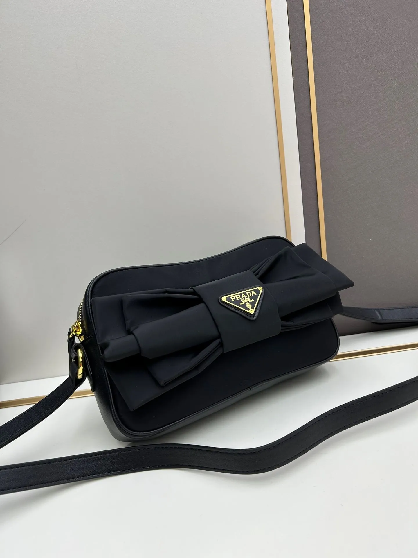 Alternative view of Prada Satchel Bags-811