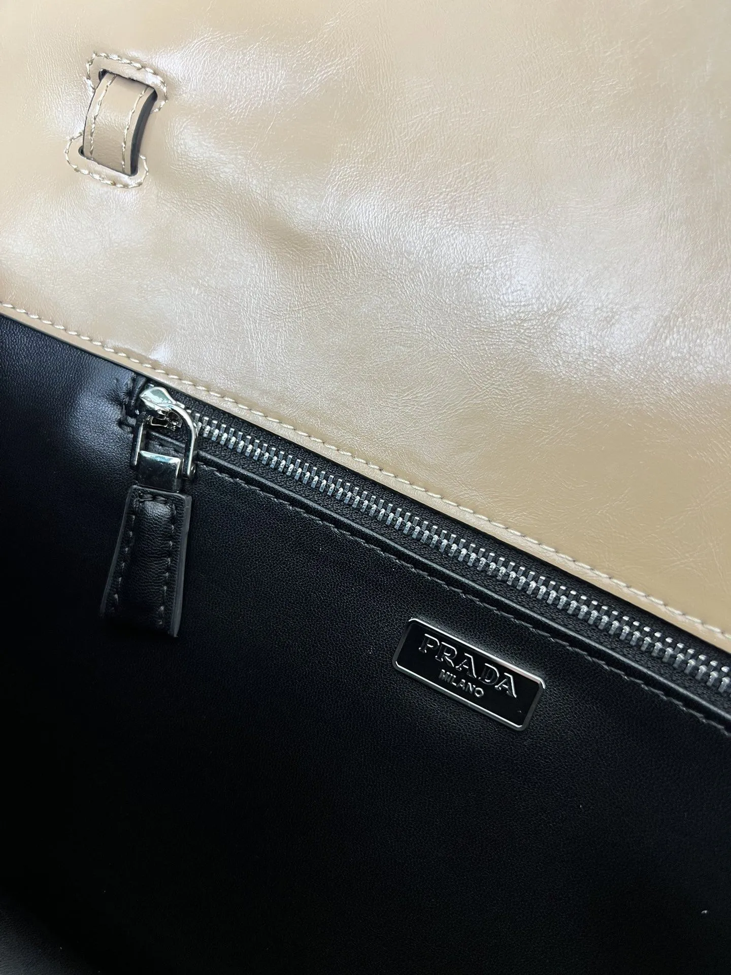 Alternative view of Prada Satchel Bags-816