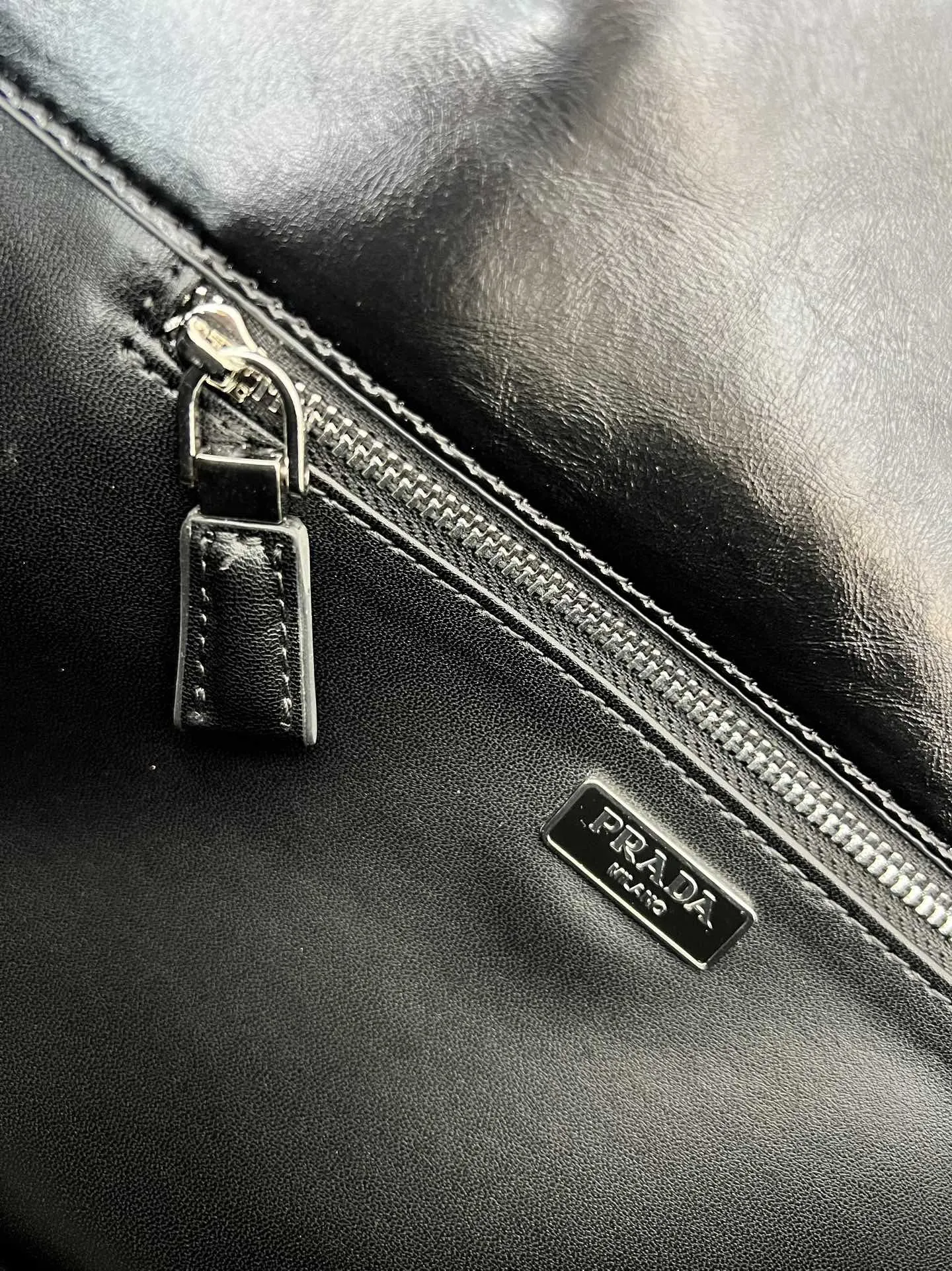 Alternative view of Prada Satchel Bags-818