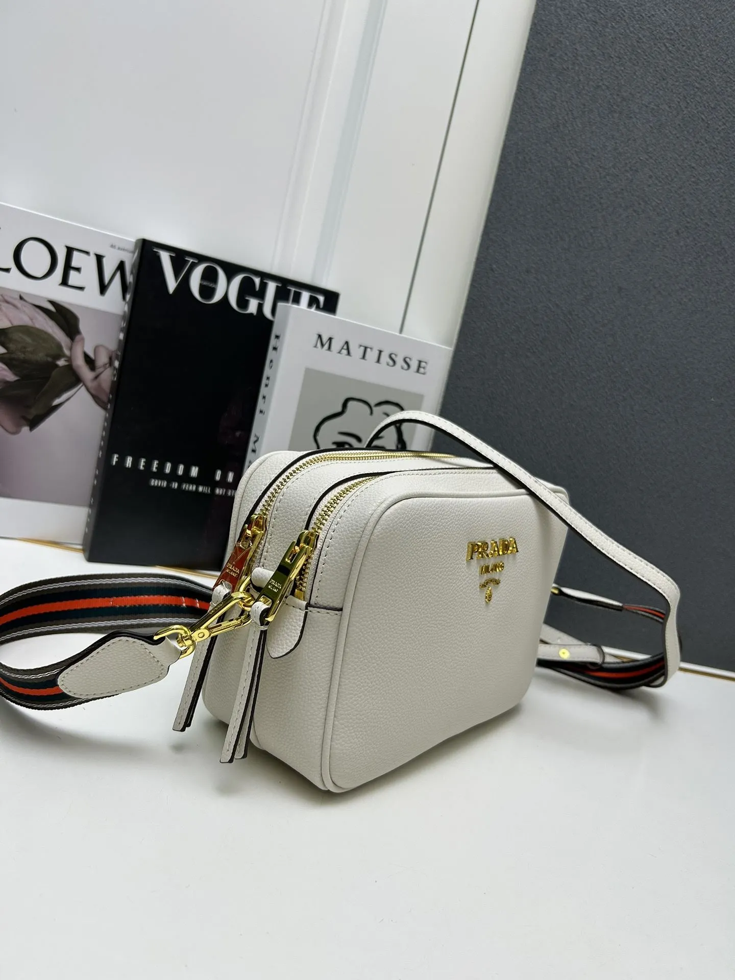 Alternative view of Prada Satchel Bags-850