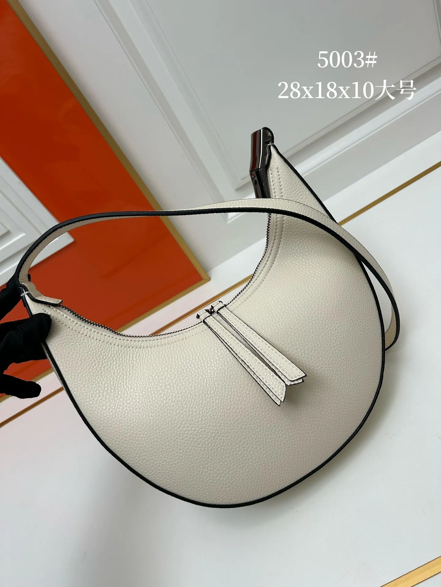 Alternative view of Prada Satchel Bags-905