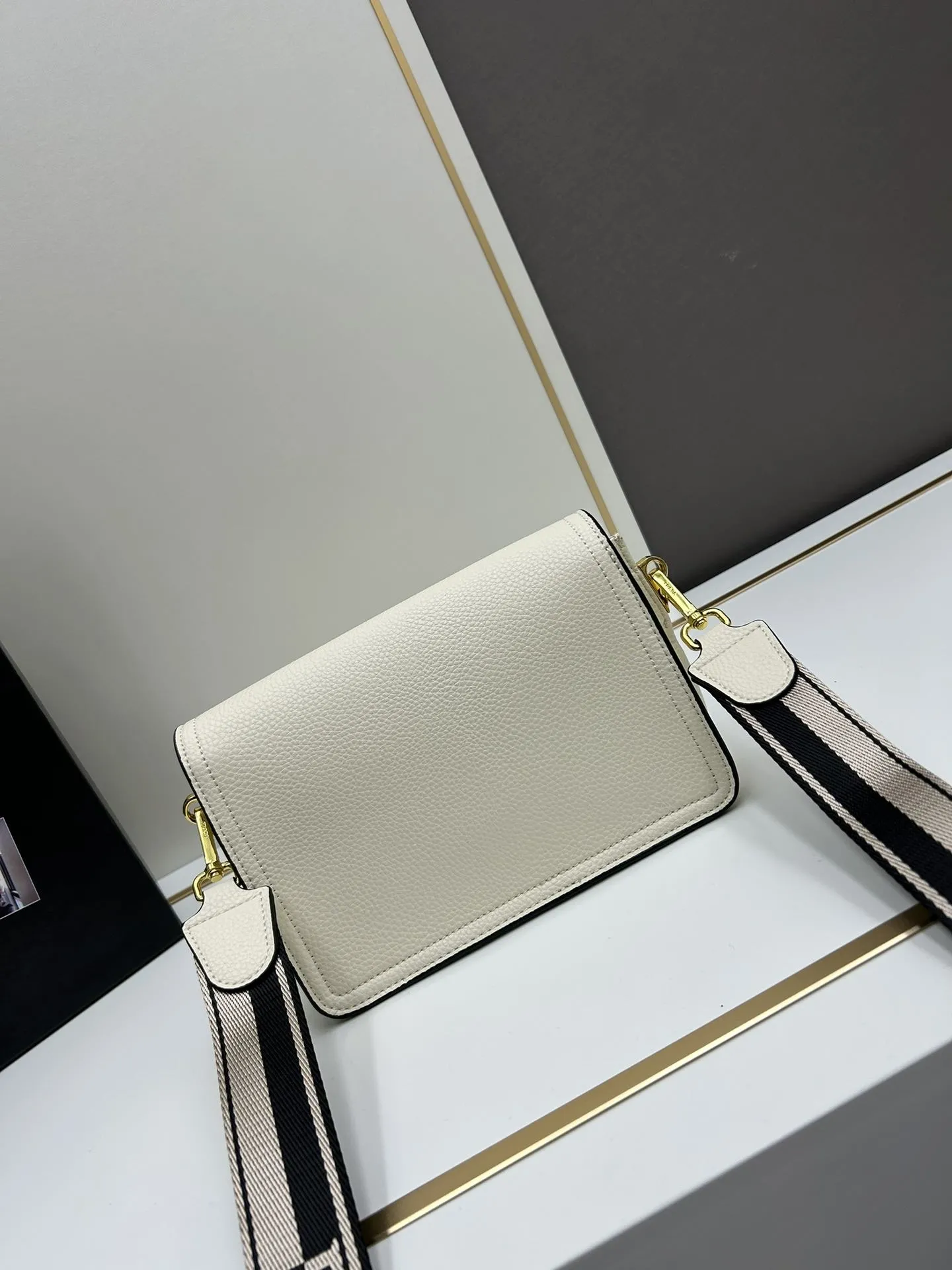 Prada Satchel Bags-932 - Image 3