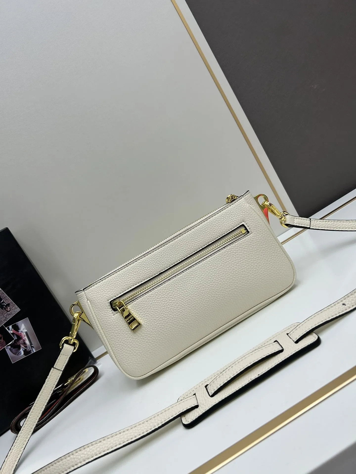 Prada Satchel Bags-937 - Image 3