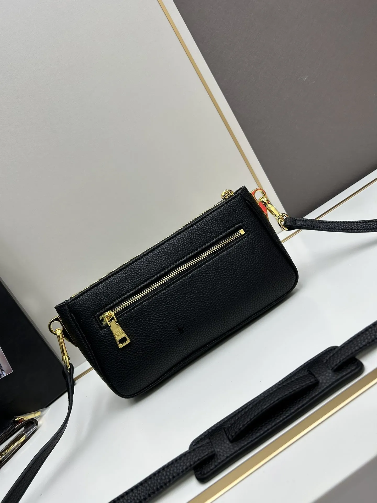 Prada Satchel Bags-941 - Image 3