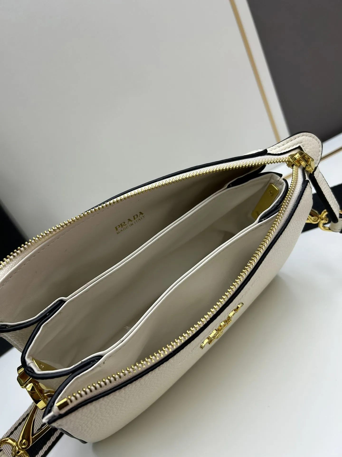 Prada Satchel Bags-944 - Image 7