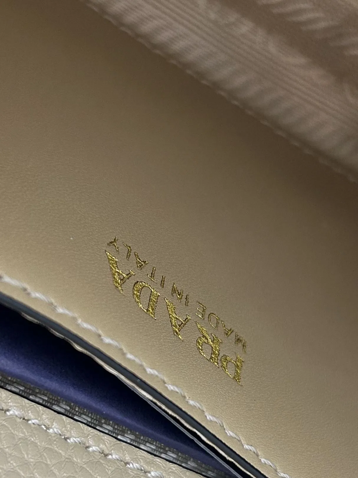 Alternative view of Prada Satchel Bags-965
