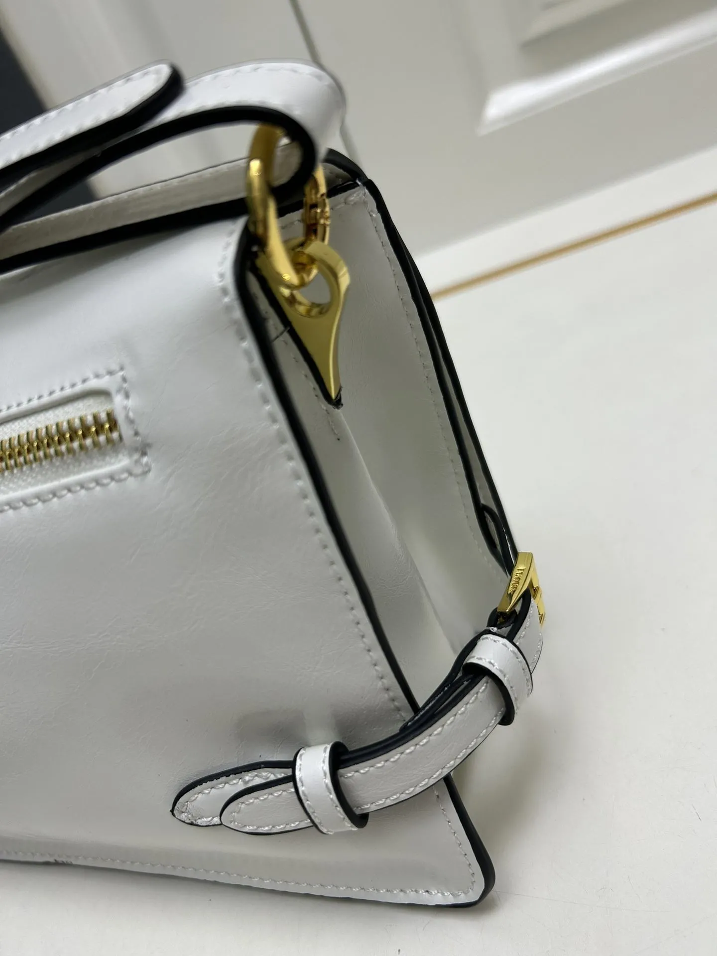 Prada Satchel Bags-983 - Image 5