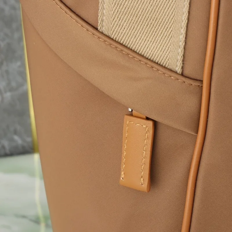 Prada Shopping Bags-67 - Image 5