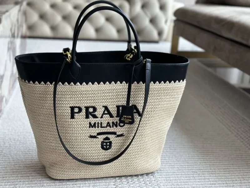Prada Shopping Bags-72