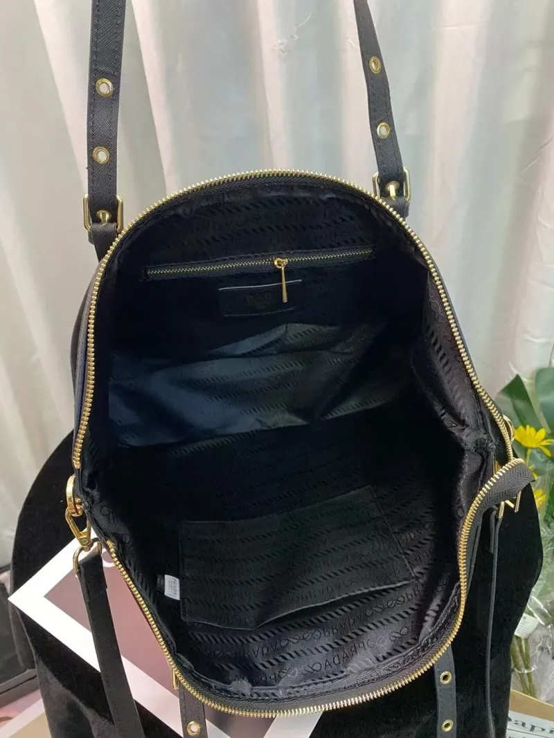 Prada Shopping Bags-79 - Image 8
