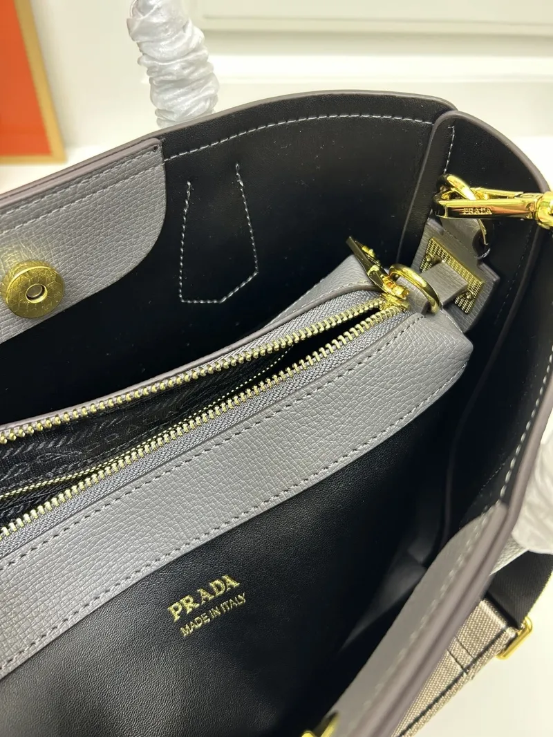 Prada Shopping Bags-123 - Image 9