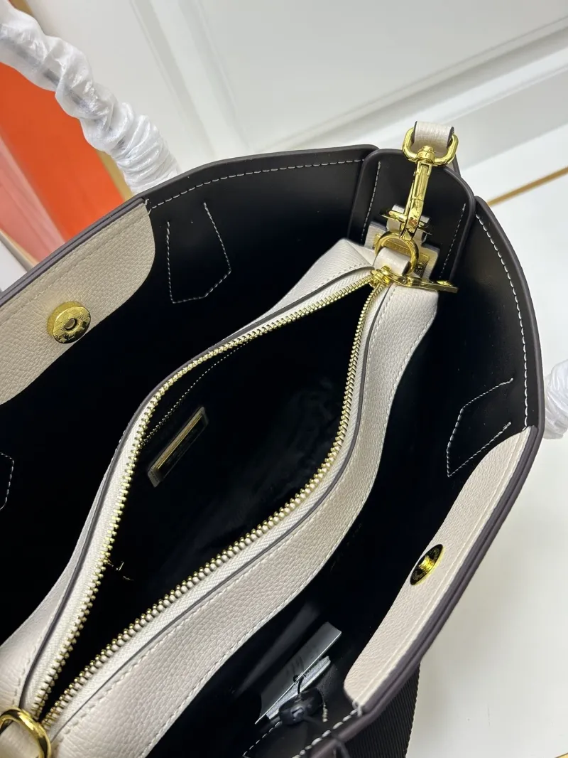 Prada Shopping Bags-125 - Image 8