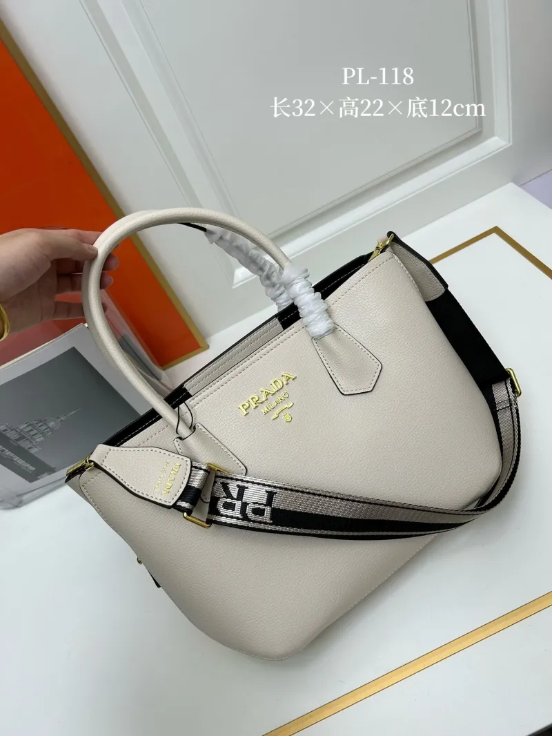 Prada Shopping Bags-127 - Image 4