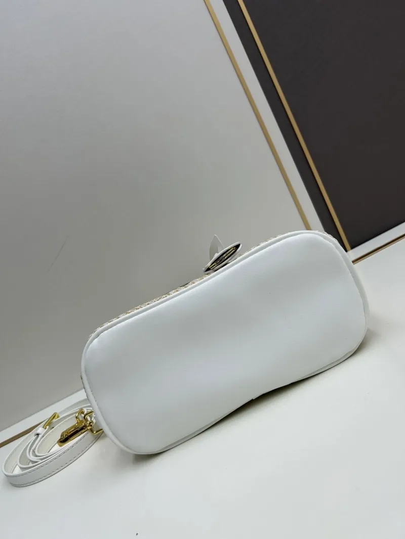 Prada Shopping Bags-137 - Image 5