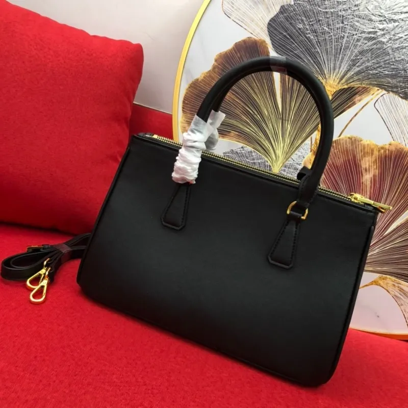 Alternative view of Prada Shopping Bags-139
