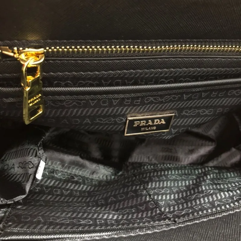 Prada Shopping Bags-139 - Image 8