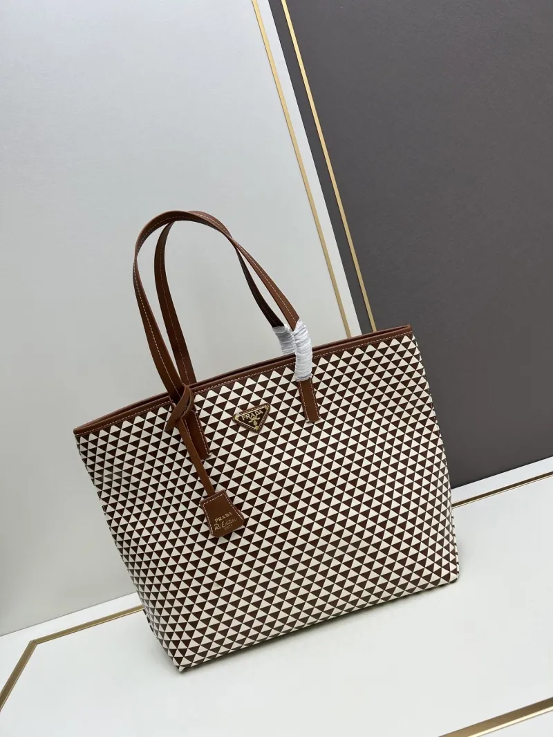 Prada Shopping Bags-147