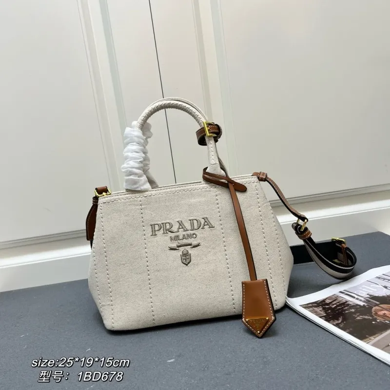 Prada Shopping Bags-149