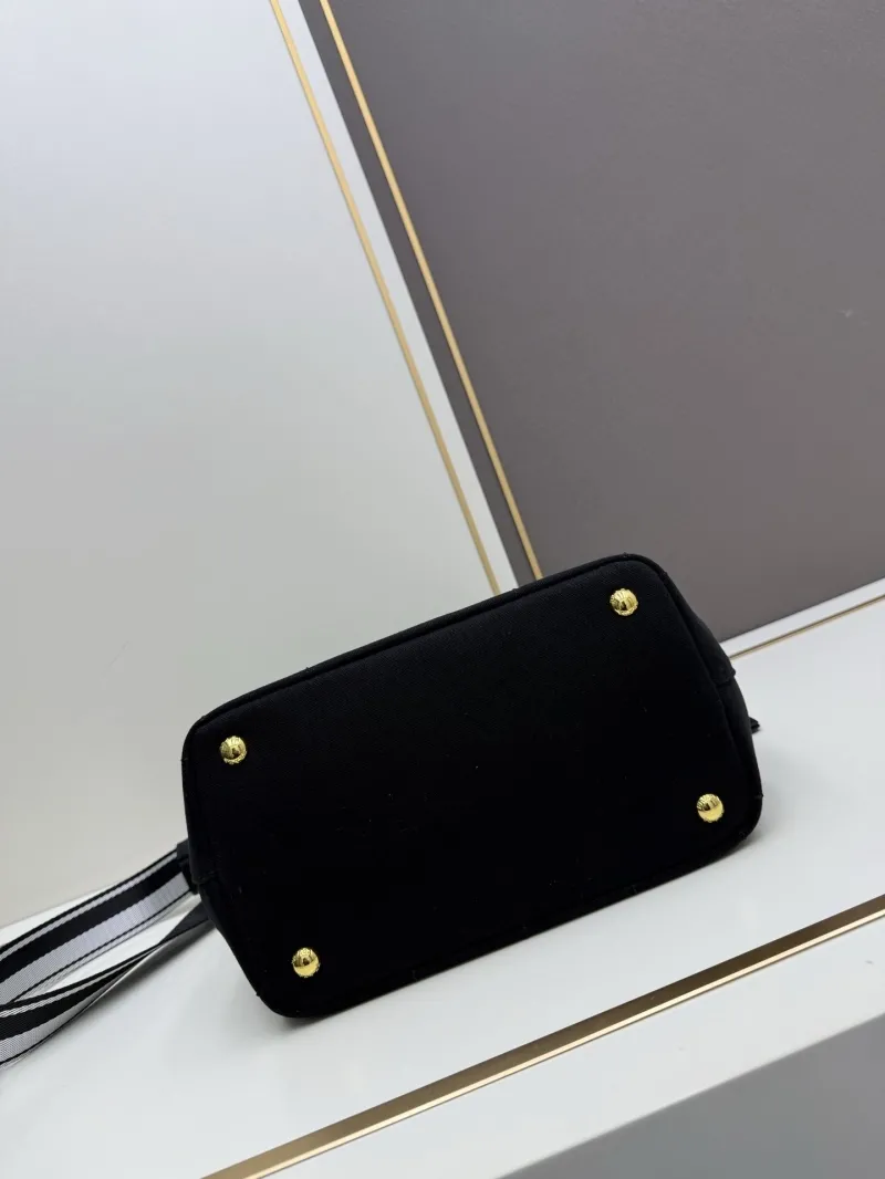 Prada Shopping Bags-151 - Image 5